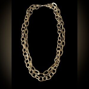 Elegant Gold Chain Necklace